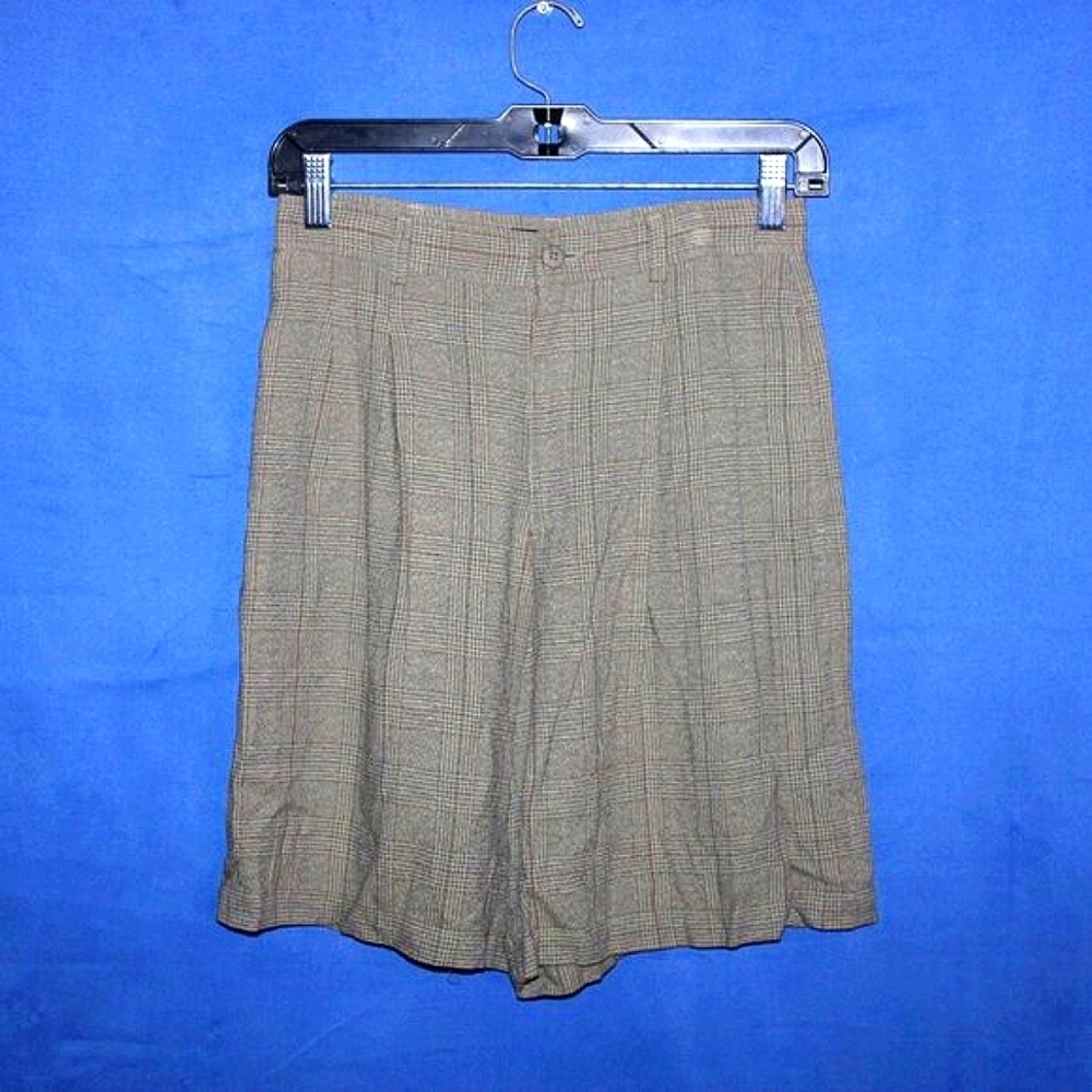 Liz Sport Plaid Pleated Shorts Brown Petite 6